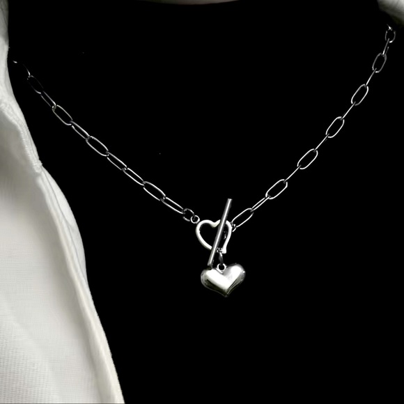 Jewelry - NWT ❤️ SILVER STAINLESS STEEL TOGGLE HEART NECKLACE Size Unisex 23.6”